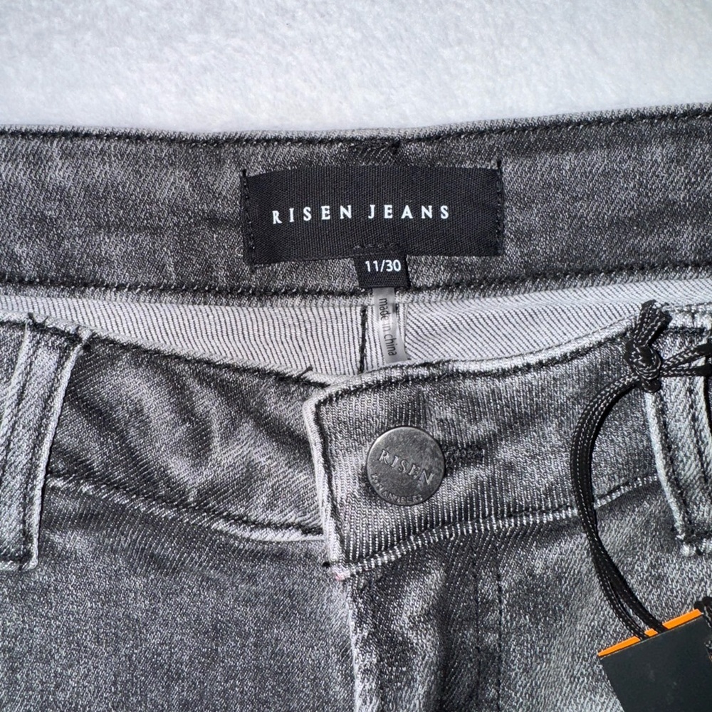 Risen Jeans Women’s Sz 11/30 High Waist Girlfriend Jeans black distressed Ripped - Picture 7 of 14